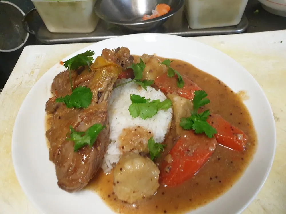 Vit Nau Chao Cuisse de Canard Cuite Au Tofu Fermenté